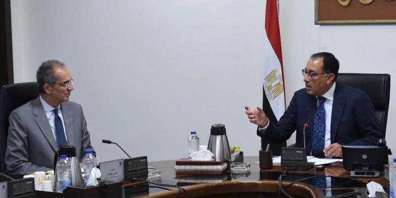 مدبولي يتابع الموقف التشغيلي لنظم المعلومات والاتصالات بمقرات العاصمة الإدارية