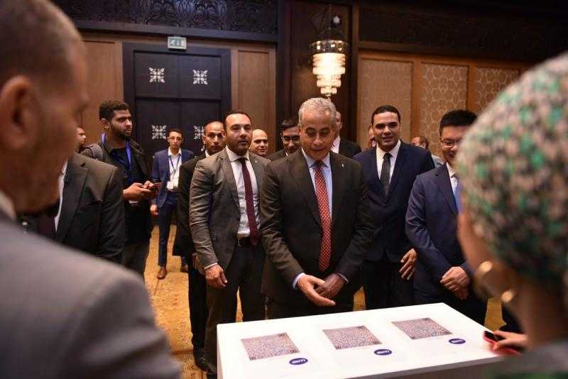 وزارة العمل تعلن توفير وظائف جديدة في 70 شركة اتصالات.. تفاصيل