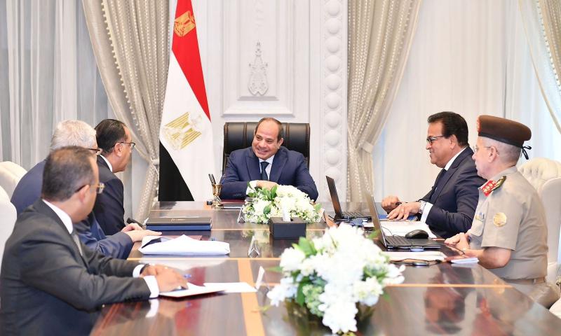 السيسي يوجه باستمرار وتكثيف العمل لتطوير منظومة الصحة في مصر