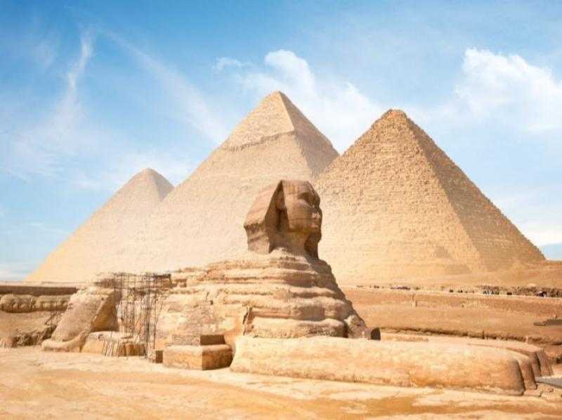 غلق منطقة الأهرامات بالجيزة لمدة شهرين ضمن أعمال التطوير.. الحكومة ترد