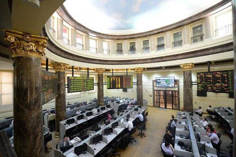 البورصة تواصل ارتفاعها بمنتصف التعاملات.. والتداولات تتجاوز مليار جنيه