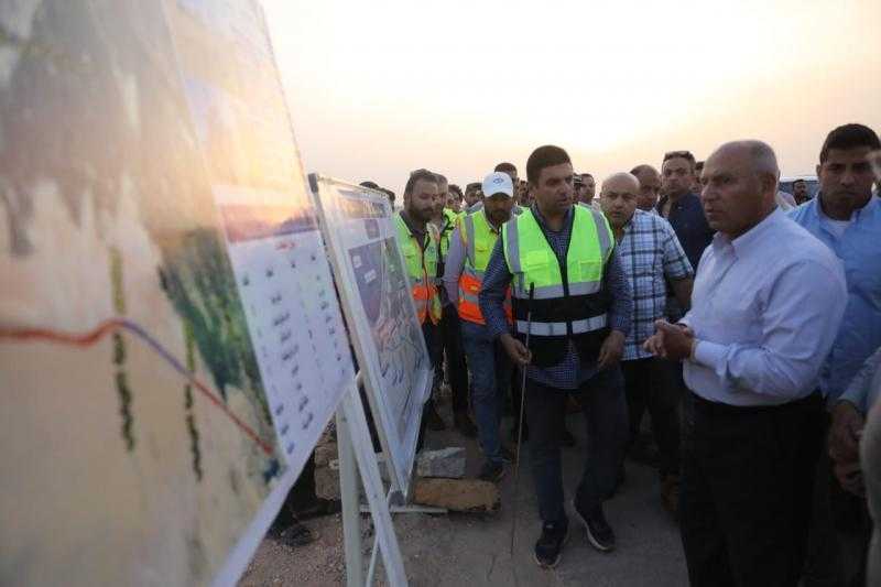 وزير النقل يتوعد من يلقون مخلفات البناء على الطريق الدائري