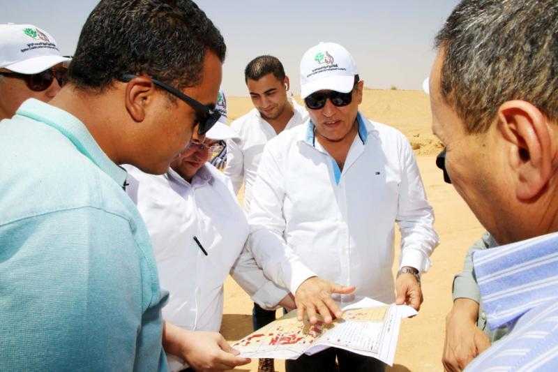 «الريف المصري الجديد»: شق وتمهيد 500 كيلو طرق بأراضي الـ 1.5 مليون فدان غرب المنيا