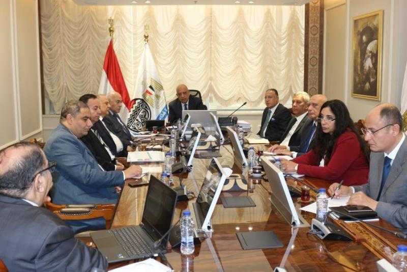 وزير قطاع الأعمال: بدء تطبيق مشروع التحول الرقمي في 11 شركة