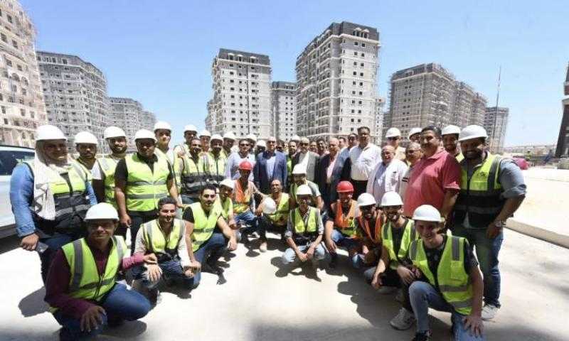 «الجزار» يتفقد سير العمل بمشروعات التجمع العمراني «صواري» بالإسكندرية