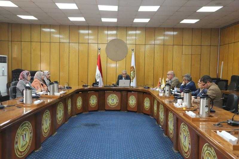 حسن شحاتة: بدء الإجراءات المُرتبطة بمنظومة منصة البنية المعلوماتية لسوق العمل
