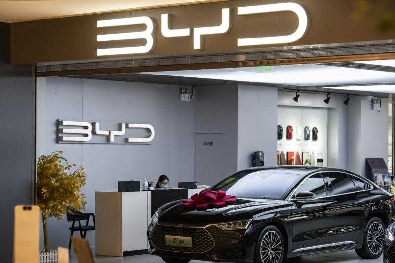 «BYD»: مبيعات السيارات الكهربائية انخفضت 43% خلال الربع الأول من 2024