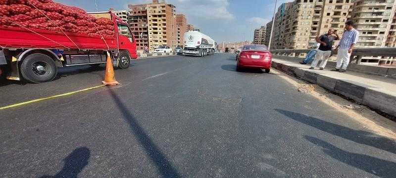 «الطرق والكباري» تدفع بفرق صيانة لإصلاح هبوط جزئي في كوبري بنها على النيل