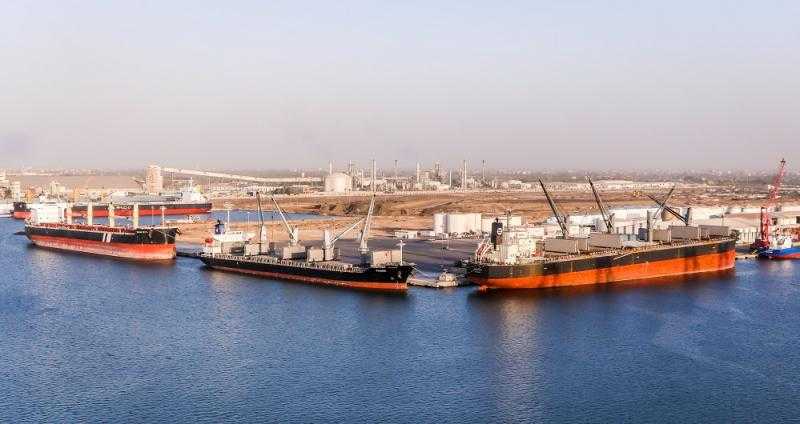 ميناء دمياط يستقبل 25520 طن من القمح الروسي لصالح القطاع الخاص