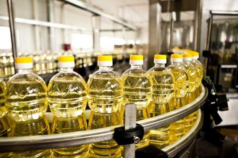 1000 جنيه هبوطًا في سعر طن زيت الذرة وعباد اليوم الثلاثاء