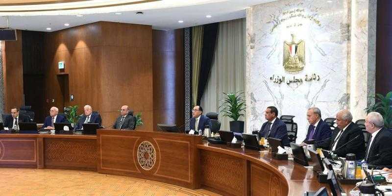 كاملة المرافق.. مجلس الوزراء: 225 مشروعًا بالمنطقة الاستثمارية في الصف