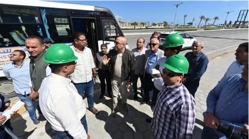 رسالة شديدة اللهجة من وزير الإسكان للمقاولات والمكاتب الاستشارية بمدينة العلمين