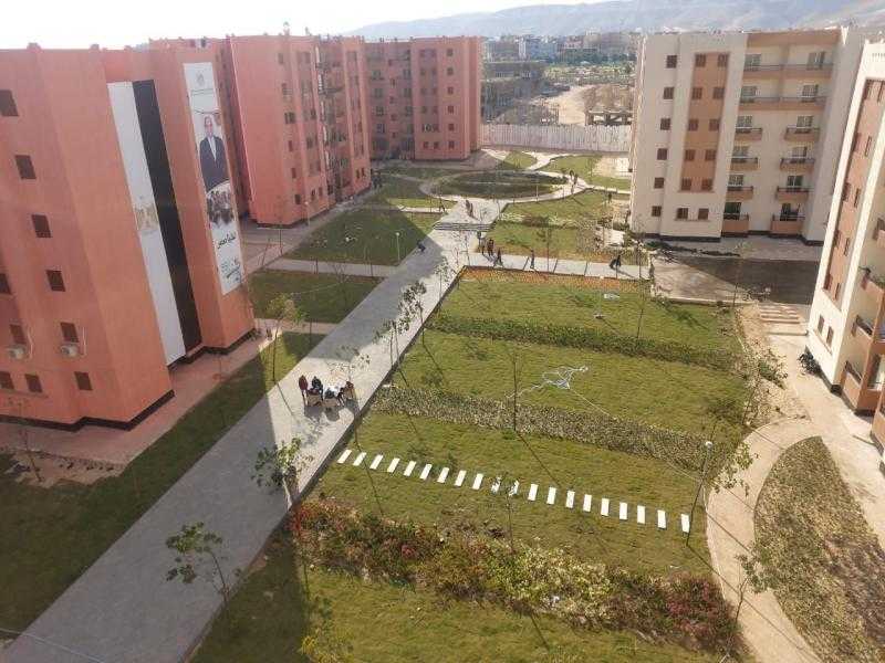 وزير الإسكان يتابع الموقف التنفيذي لعدد من المشروعات بسوهاج الجديدة