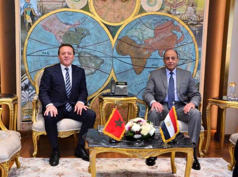 مصر والمغرب يناقشان تعزيز التعاون بمجال الطيران المدني