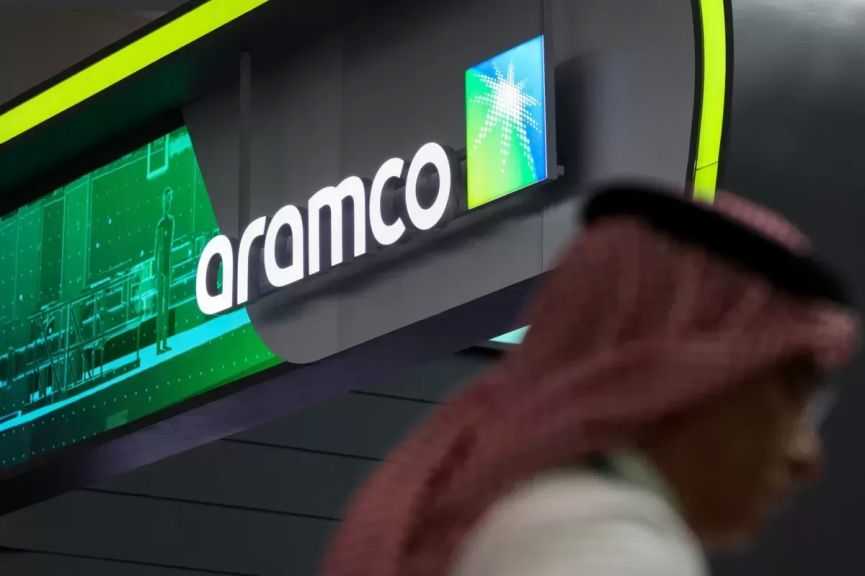 أرامكو توقف إمدادات الخام لشركات تكرير أوروبية الشهر المقبل