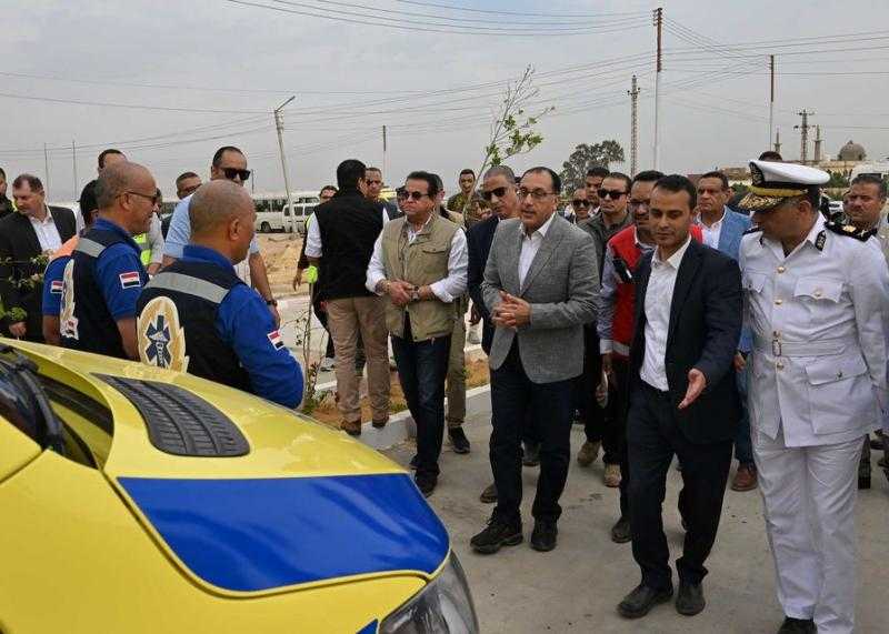 مدبولي يتفقد عدداً من مشروعات «حياة كريمة» بمركز يوسف الصديق بالفيوم