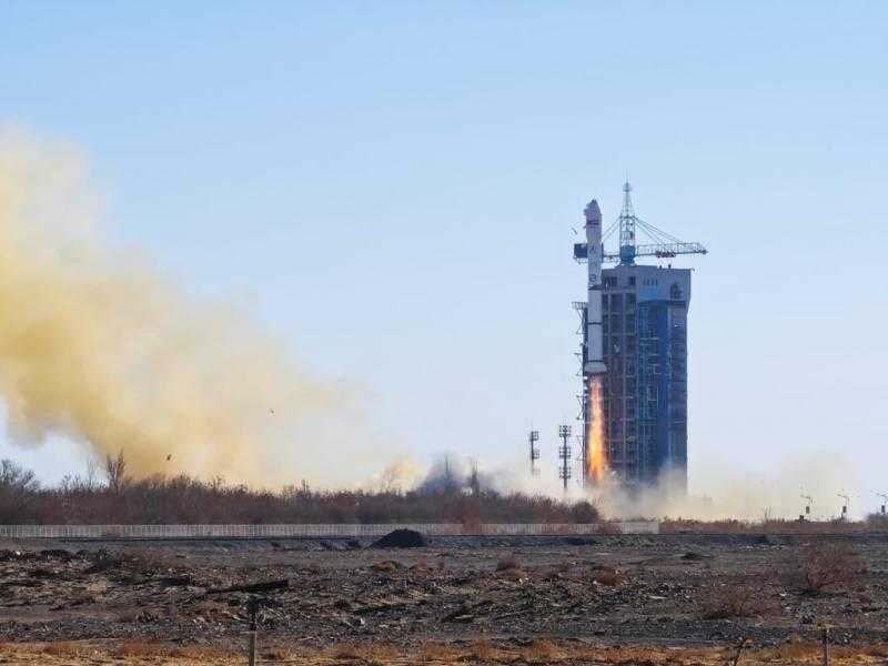 إطلاق القمر الصناعي مصر سات-2 من قاعدة تيوتشان الصينية