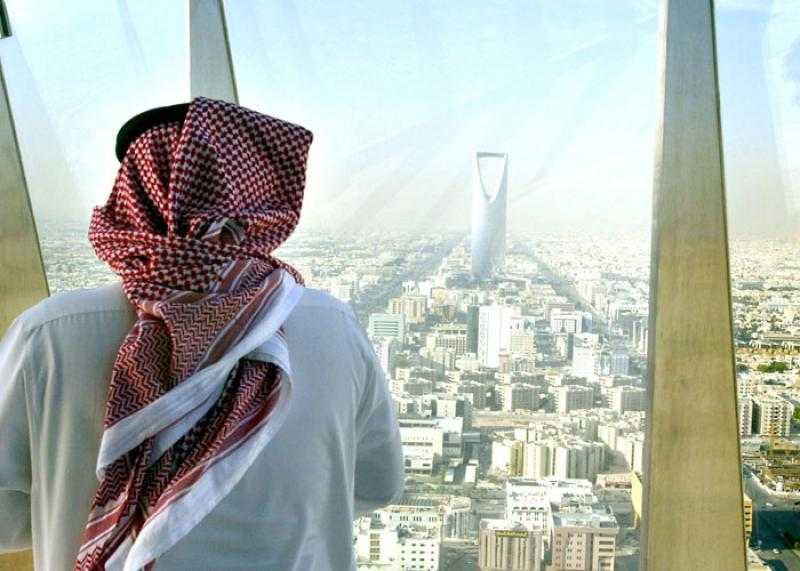 شركات سعودية تحذر .. رفع أسعار الوقود في المملكة يؤثر على حجم الأرباح