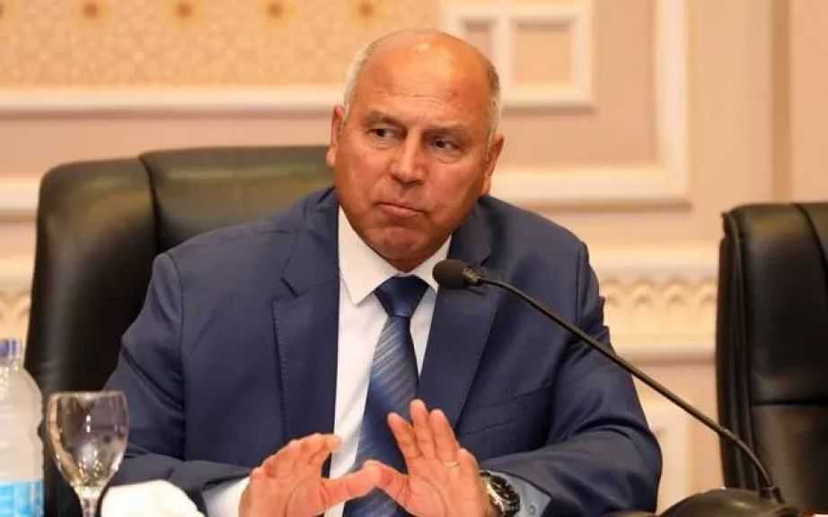 تتضمن 3 محاور.. وزير النقل يستعرض خطة الوزارة لتطوير صناعة النقل البحري