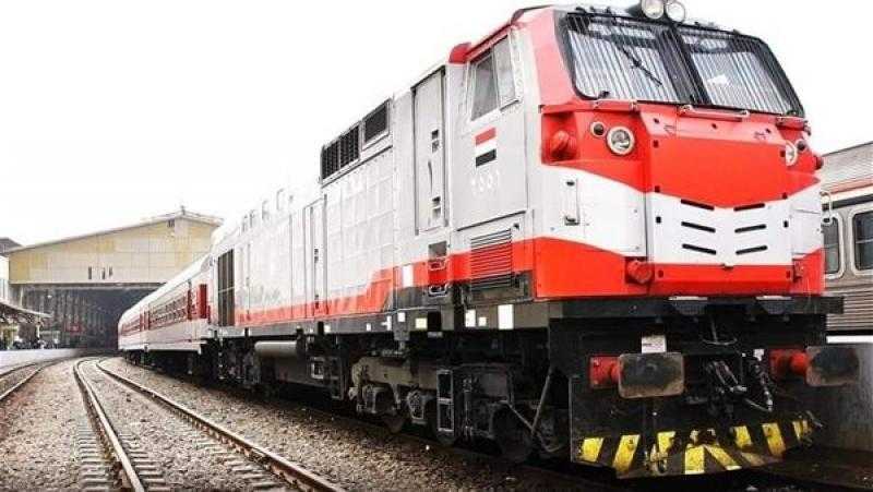 تعديل تركيب قطاري 923 / 902 القاهرة / الإسكندرية بعربات إسباني مطور