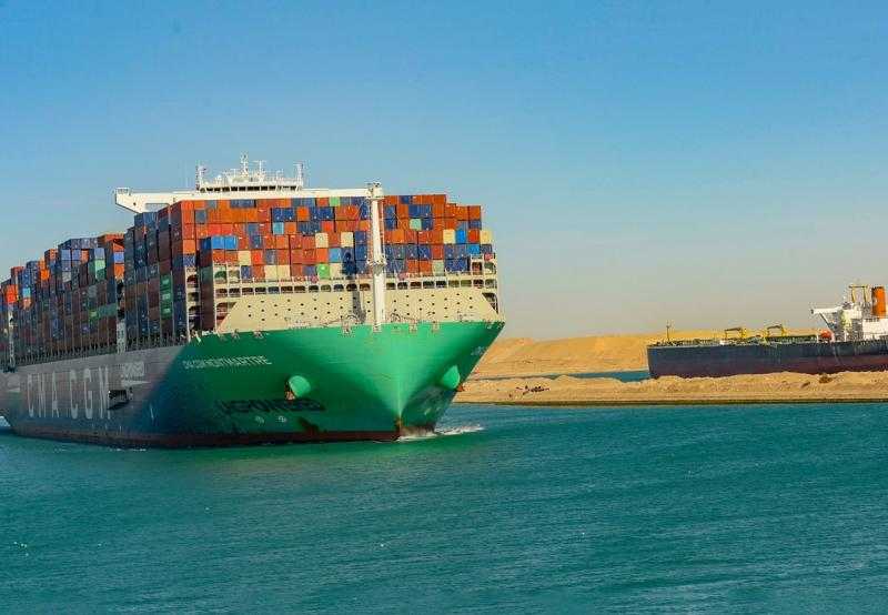 تراجع إيرادات رسوم المرور في قناة السويس بنسبة 61.2%