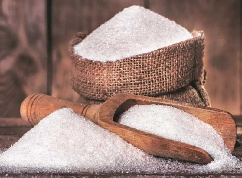 سعر السكر اليوم الأربعاء في الأسواق.. الطن وصل كام؟