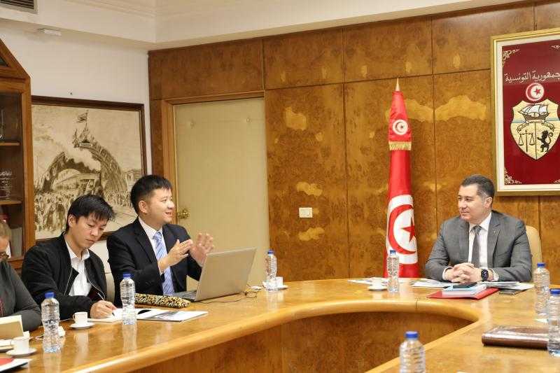 تونس تبحث التعاون مع شركة صينية بمجال السكك الحديدية