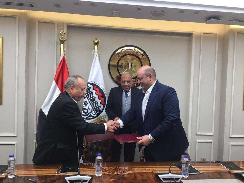 توقيع بروتوكول تعاون لإقامة مشروع تصنيع زراعي وإنتاج حيواني وألبان بالصالحية الجديدة
