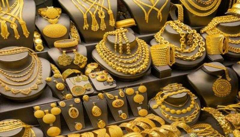 سعر الذهب يتجه للانخفاض بمنتصف تعاملات الصاغة.. يصل لـ58 جنيها