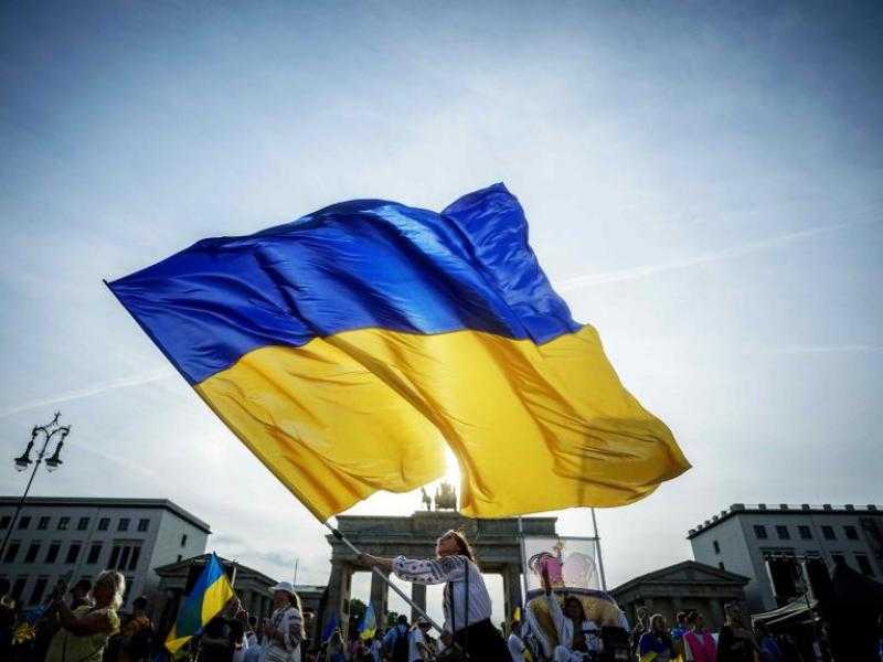 أوكرانيا تتلقى قرضا من كندا بقيمة 1.5 مليار دولار