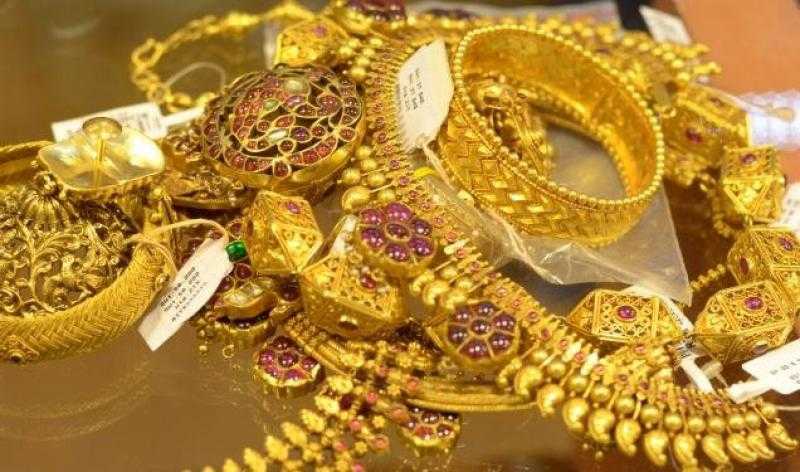انخفاض سعر الذهب اليوم الثلاثاء بمستهل التعاملات.. «عيار 21» يفقد 35 جنيهًا