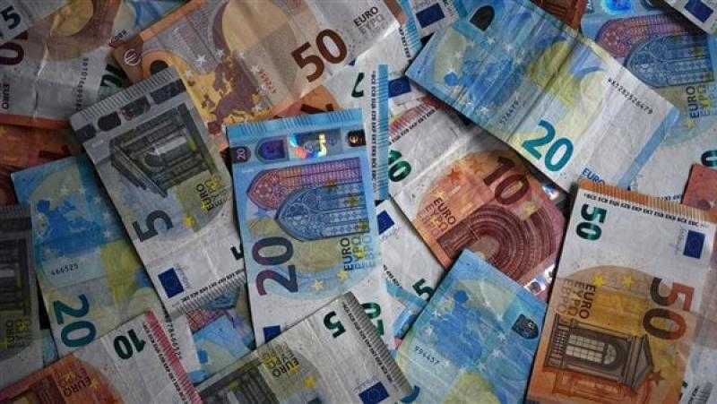 سعر صرف اليورو يزيد 13 قرشًا خلال افتتاح تعاملات الأربعاء