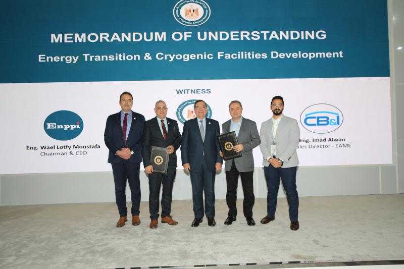 ”إنبي” توقع مذكرتي تفاهم في مشروعات تحول الطاقة التخزين وبرامج التدريب