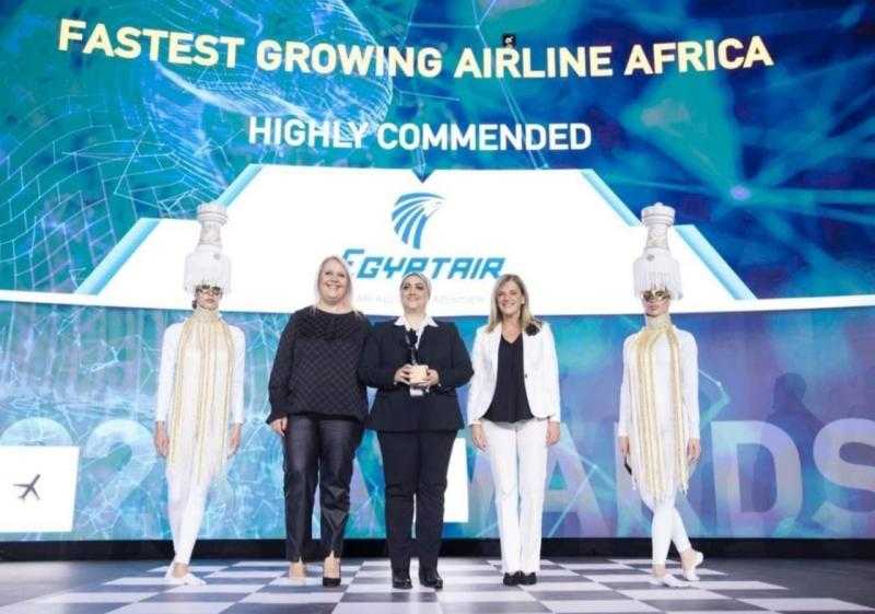 مطار أثينا يختار ”مصر للطيران” كأسرع شركة نموًا داخل إفريقيا