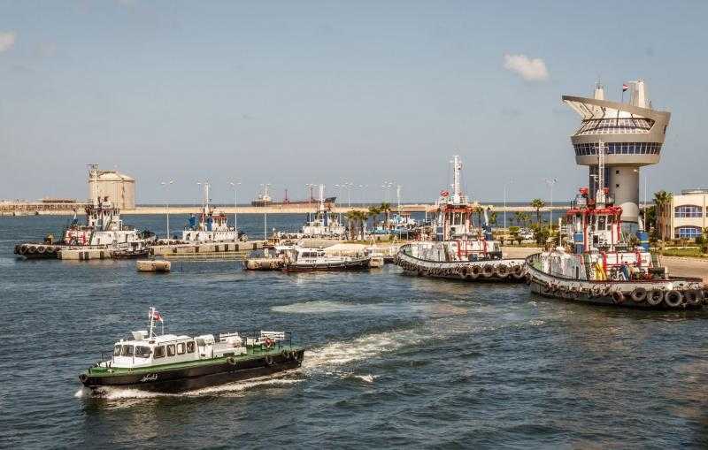 تضم ذرة وفول صويا.. ميناء دمياط يستقبل 55339 طنًا من البضائع