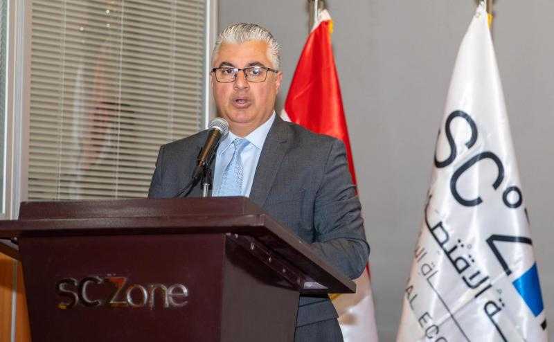 توقيع عقد مشروع شركة بيرل لإنتاج البولى يوريثان بمنطقة السخنة الصناعية
