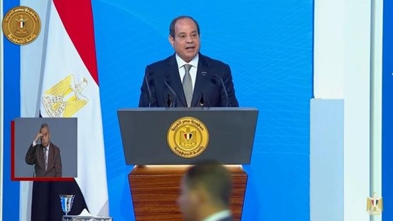 الرئيس السيسي: تحية إجلال وتقدير لكل يد مصر تزرع الأمل لأجل مصر الحديثة