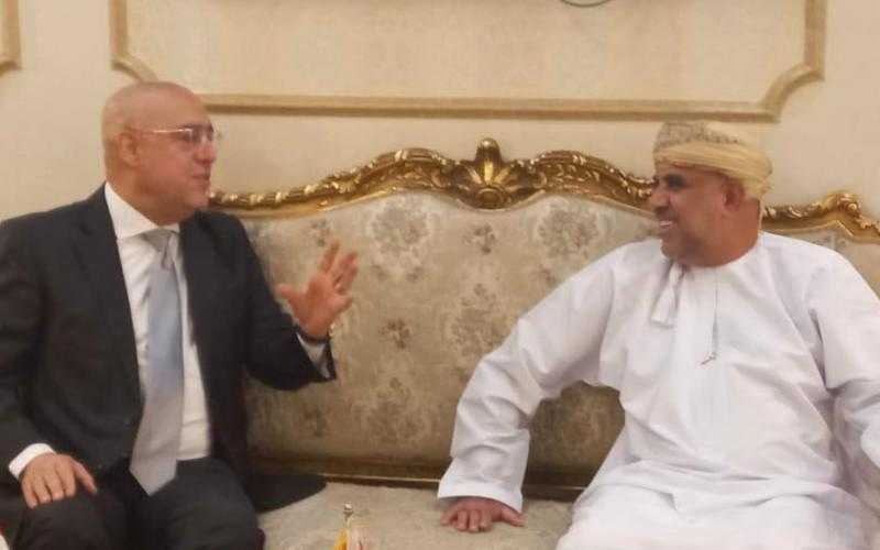 وزير الإسكان: مصر مستعدة لنقل خبراتها بمجال التنمية العمرانية لعمان