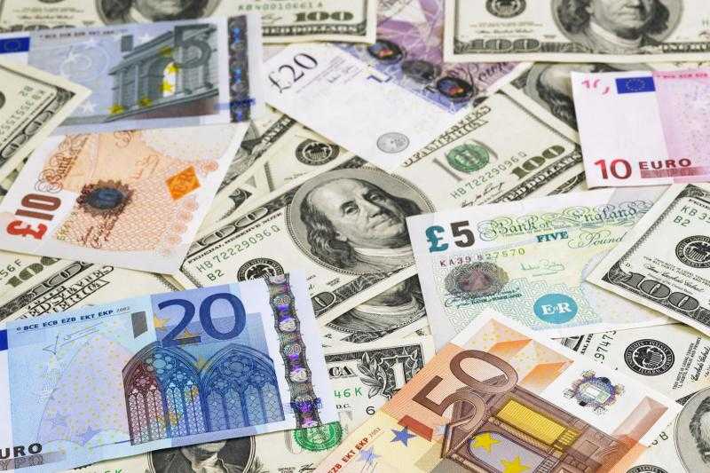 ضبط قضايا اتجار في النقد الأجنبي بقيمة 7 ملايين جنيه