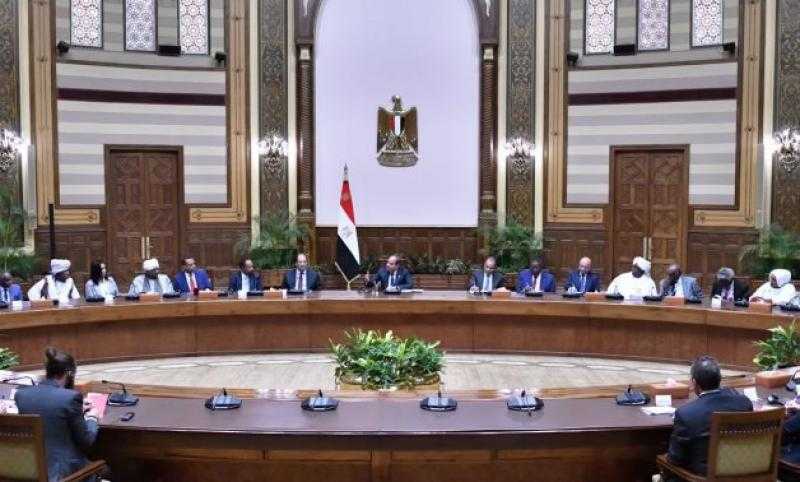الرئيس السيسى: ضرورة أن يتضمن الانتقال للمسار السياسى للأزمة مشاركة كافة الأطراف