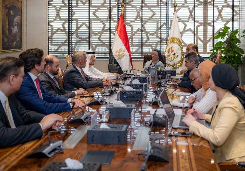 مجموعة إماراتية ترصد 500 مليون درهم للاستثمار في إدارة المخلفات بمصر