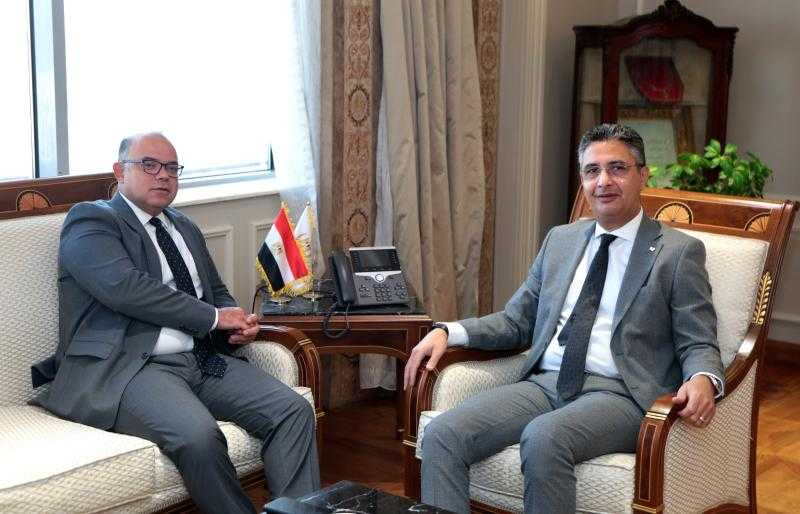 وزير التموين يبحث مع ”الرقابة المالية” تطوير البورصة السلعية