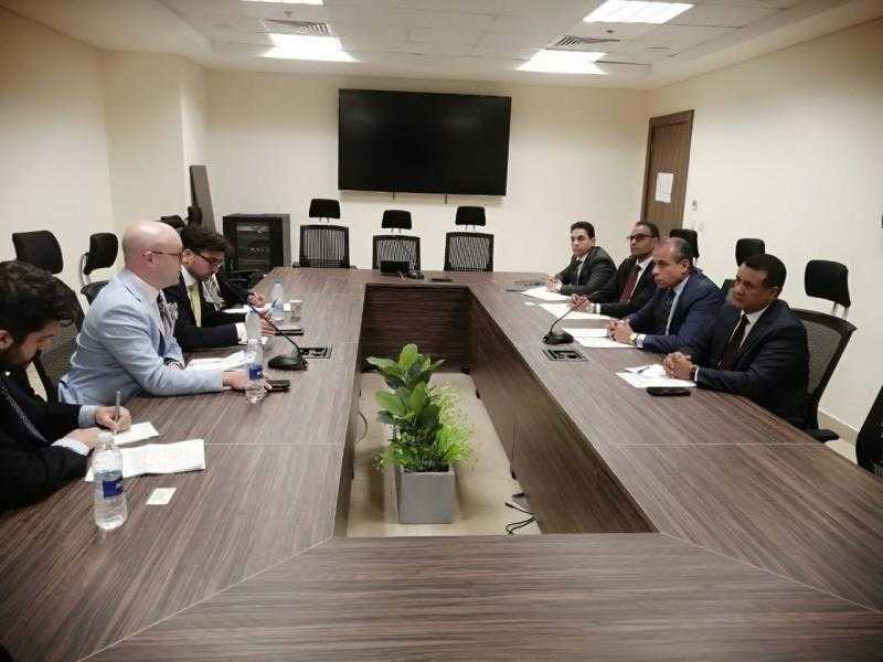 مصر وبريطانيا يبحثان رفع التبادل التجاري وزيادة المواسم التصديرية للمحاصيل الزراعية