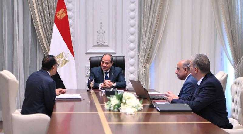 الرئيس السيسي يوجه بتكثيف العمل الجاري على صعيد تنفيذ مشروعات الطاقة المتجددة