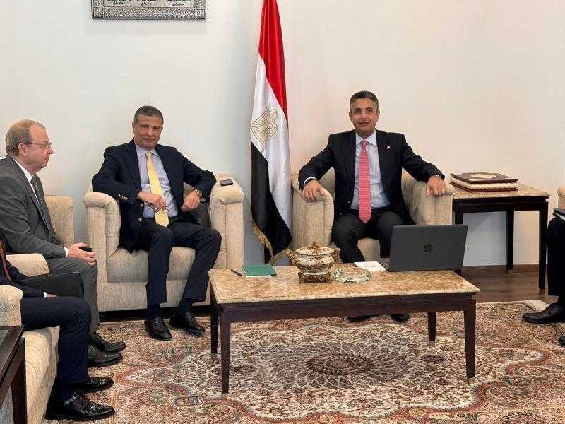 وزيرا التموين والزراعة يبحثان تحديد الأسعار الاسترشادية لـ 3 محاصيل استراتيجية