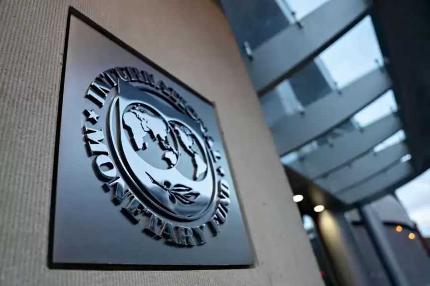 صندوق النقد يتوقع 2.5 مليار دولار دخلاً صافياً في 2026 رغم الضبابية الشديدة