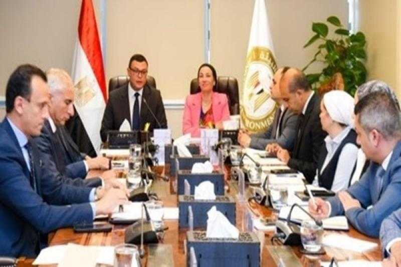 وزيرا البيئة والإسكان يبحثان استكمال أوضاع محطات الصرف واستغلال الحمأة