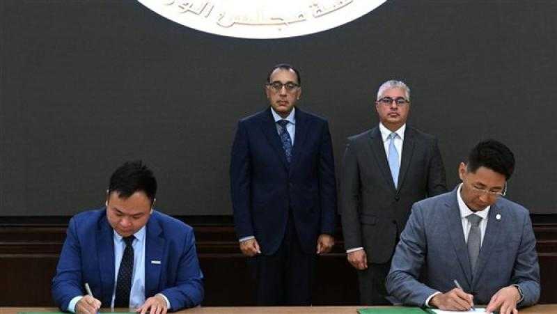 مدبولي يشهد توقيع عقد مشروع هايسنس مصر وشركة FBB TECH لتصنيع المنتجات الكهربائية