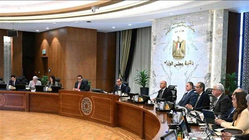 رئيس الحكومة: لن يتم غلق أي منشأة صناعية إلا بقرار مني شخصيا
