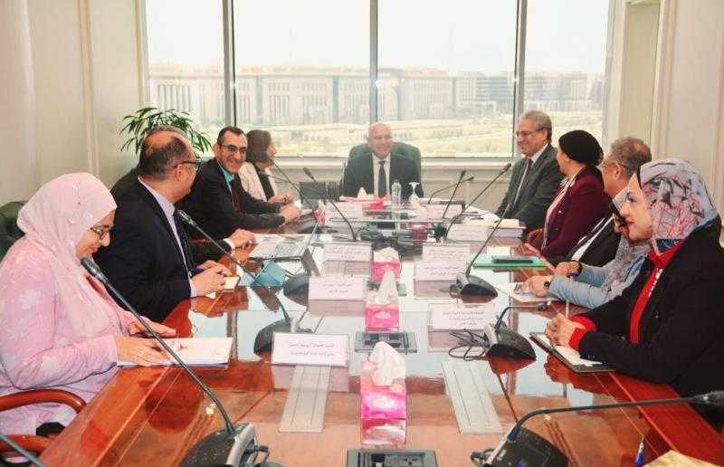 كامل الوزير يبحث مع شركة جنرال موتورز مصر مشروعات الشركة الحالية والمستقبلية